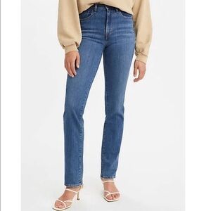 Levi’s 724 High-rise Straight Leg Jeans 6 short 28x30